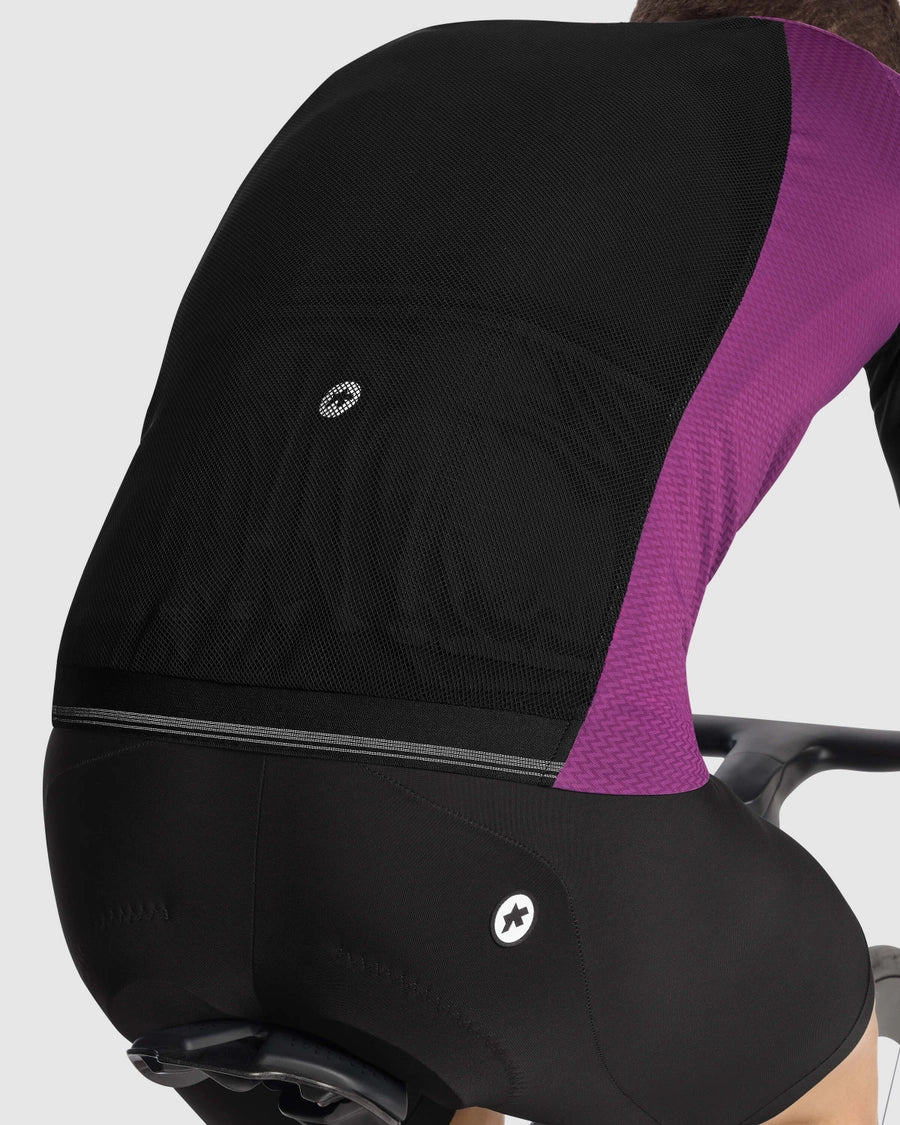 新商品【ASSOS / アソス】MILLE GTS SPRING FALL VEST C2 alchemy purple（背面がメッシュになったソフトシェルベスト）