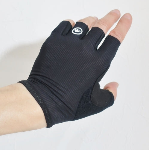 SALE【ASSOS / アソス】2022 RS AERO SF GLOVES（手のひらのクッションが薄めの夏用指切りグローブ）