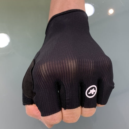 SALE【ASSOS / アソス】2022 RS AERO SF GLOVES（手のひらのクッションが薄めの夏用指切りグローブ）